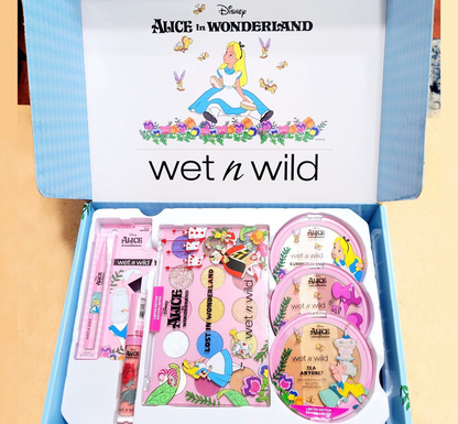 【 現貨 】Disney 迪士尼 限量 愛麗絲夢遊仙境化妝品套裝 Alice In Wonderland Makeup Gift Set  - 大禮盒