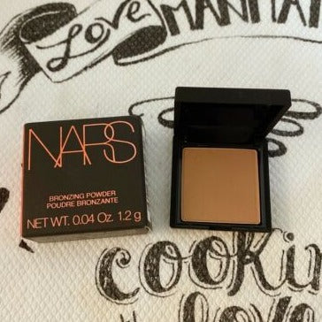 【 現貨 】Nars 古銅粉 帶金粉的自然棕色 laguna bronzer powder